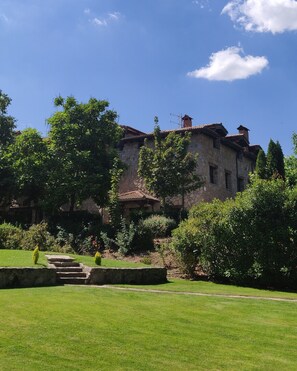 Fachada de la propiedad