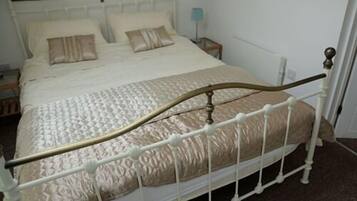 Cottage, Private Bathroom | 2 bedrooms