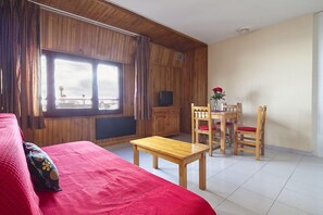 Superior-Studio, 1 Schlafzimmer | Wohnbereich