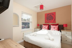 Apartment, Private Bathroom | 2 bedrooms - Bath Breaks Apartments (Bath)