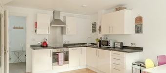 Bath Breaks Apartments