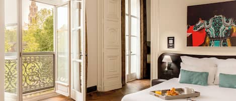 Appartement Supérieur, 1 chambre | Coffres-forts dans les chambres, bureau, chambres insonorisées