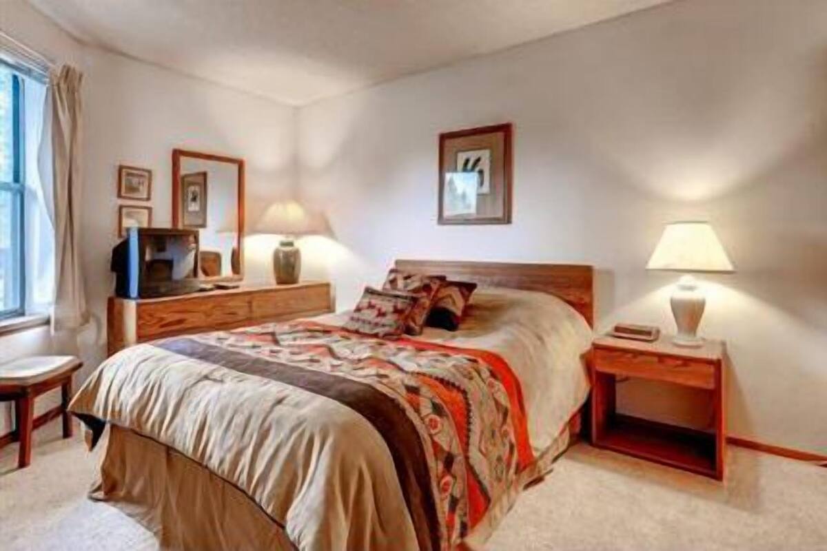 1 غرفة نوم وبديكورات فريدة لكل غرفة وطراز فريد لكل وحدة وواي فاي مجانًا