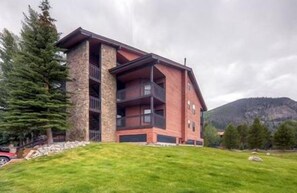 Exterior - Mountainside (Frisco)