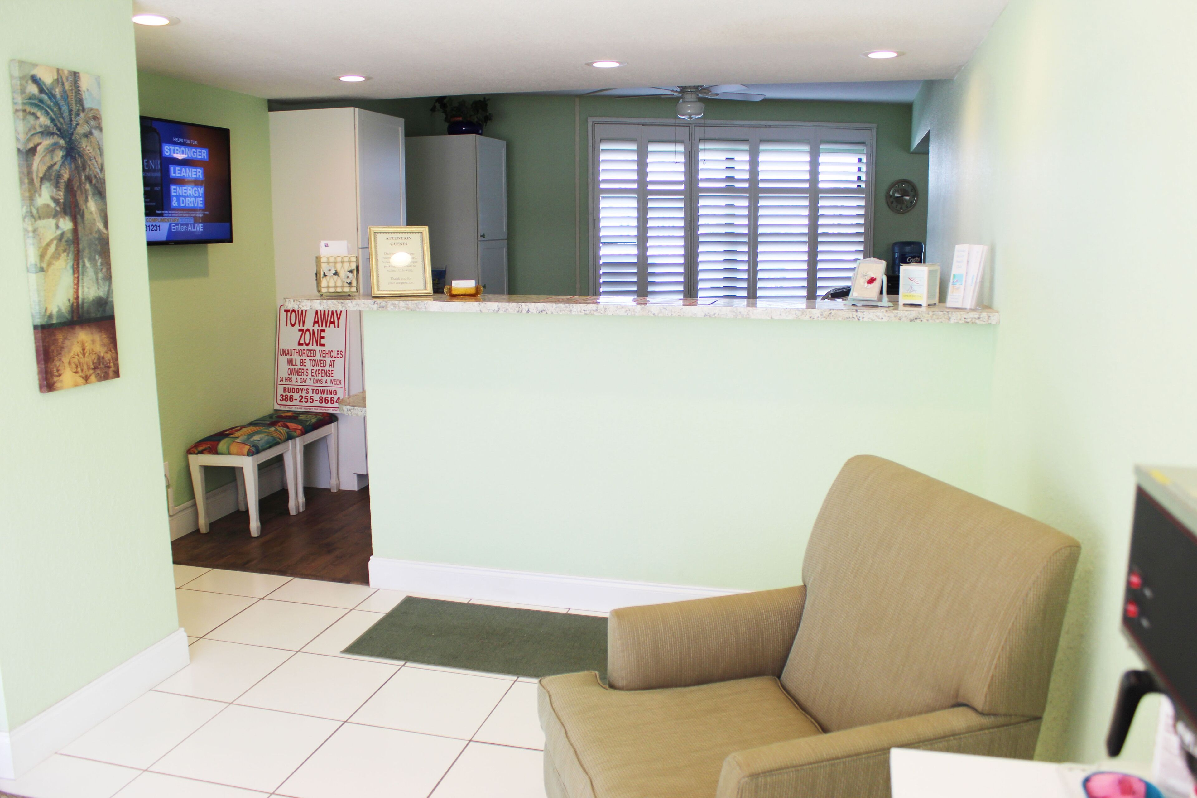 Holiday Shores Beach Club — photo 11