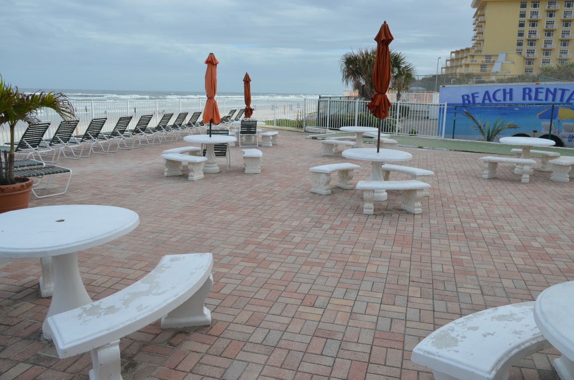 Holiday Shores Beach Club — photo 5