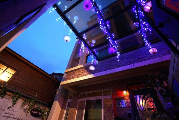 Porch - Shanghai Time B&B (Hualien City)