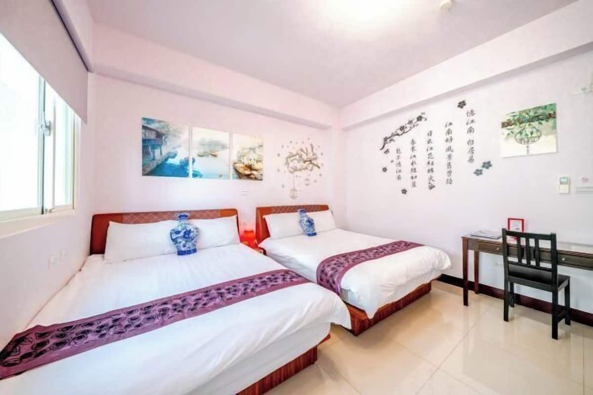 1 bedroom, premium bedding, individually decorated