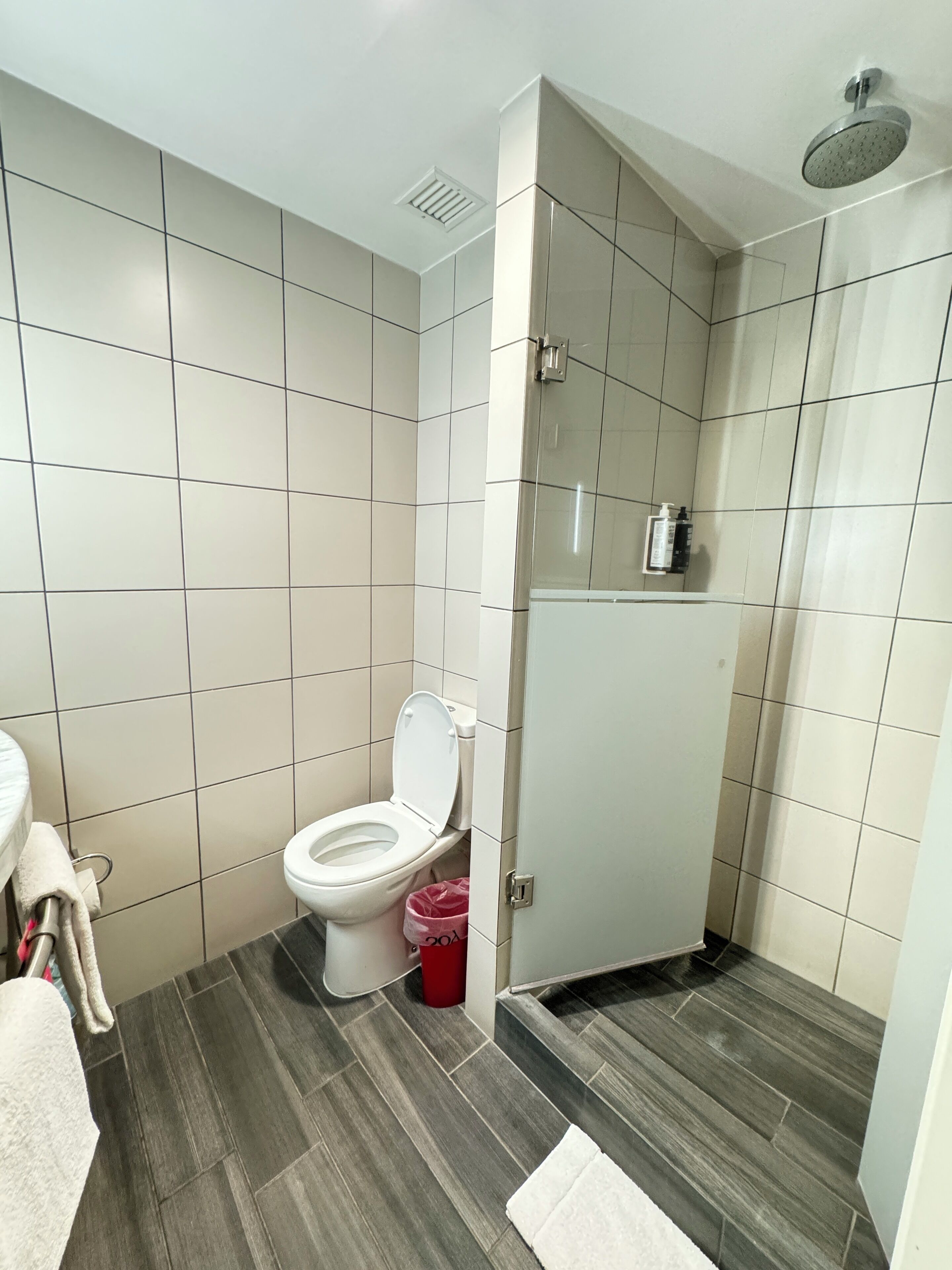 shower, rainfall showerhead, eco-friendly toiletries, hair dryer