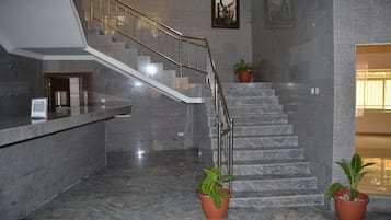 Handrails in stairways