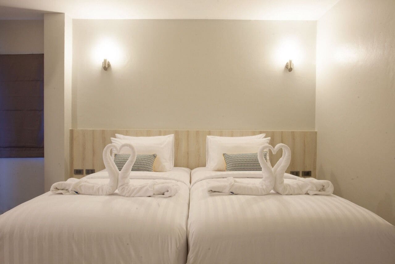 twin room | desk, free wifi