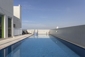 Una piscina techada