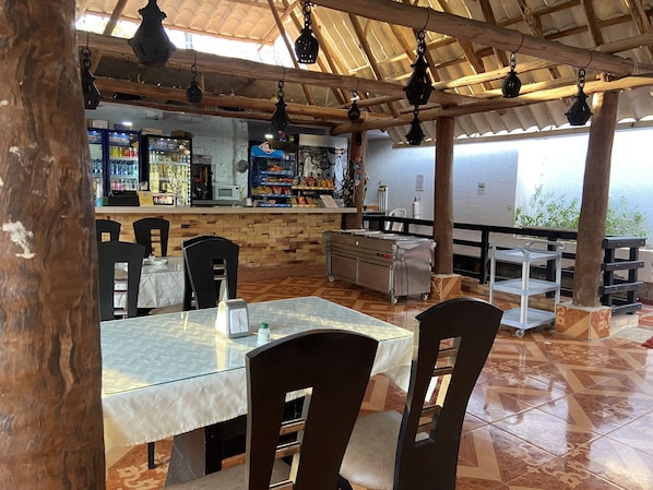 Breakfast area