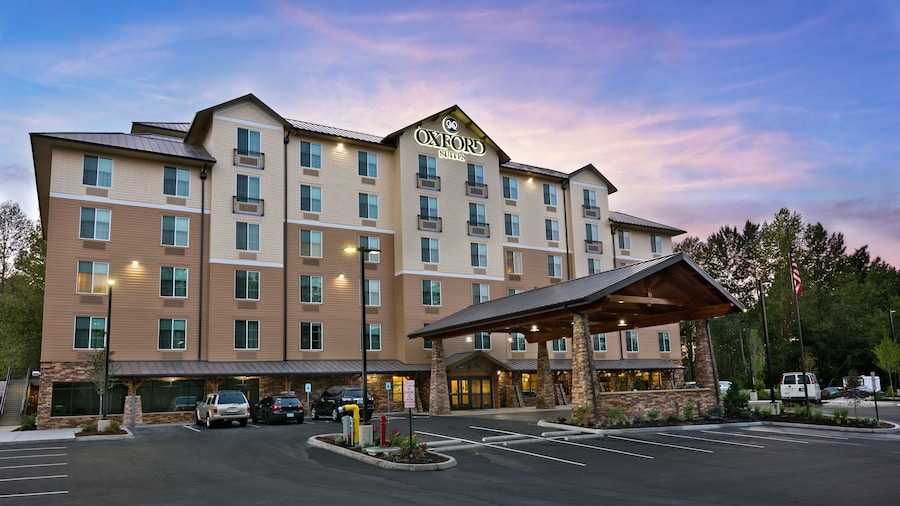 Oxford Suites Bellingham