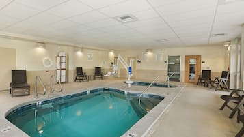 Indoor spa tub