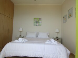 Maisonette, 2 Schlafzimmer, Meerblick | Zimmersafe, Bügeleisen/Bügelbrett, kostenloses WLAN, Bettwäsche
