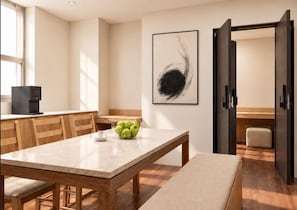 Living area - SAMHO HOTEL 삼호호텔 (Seoul)