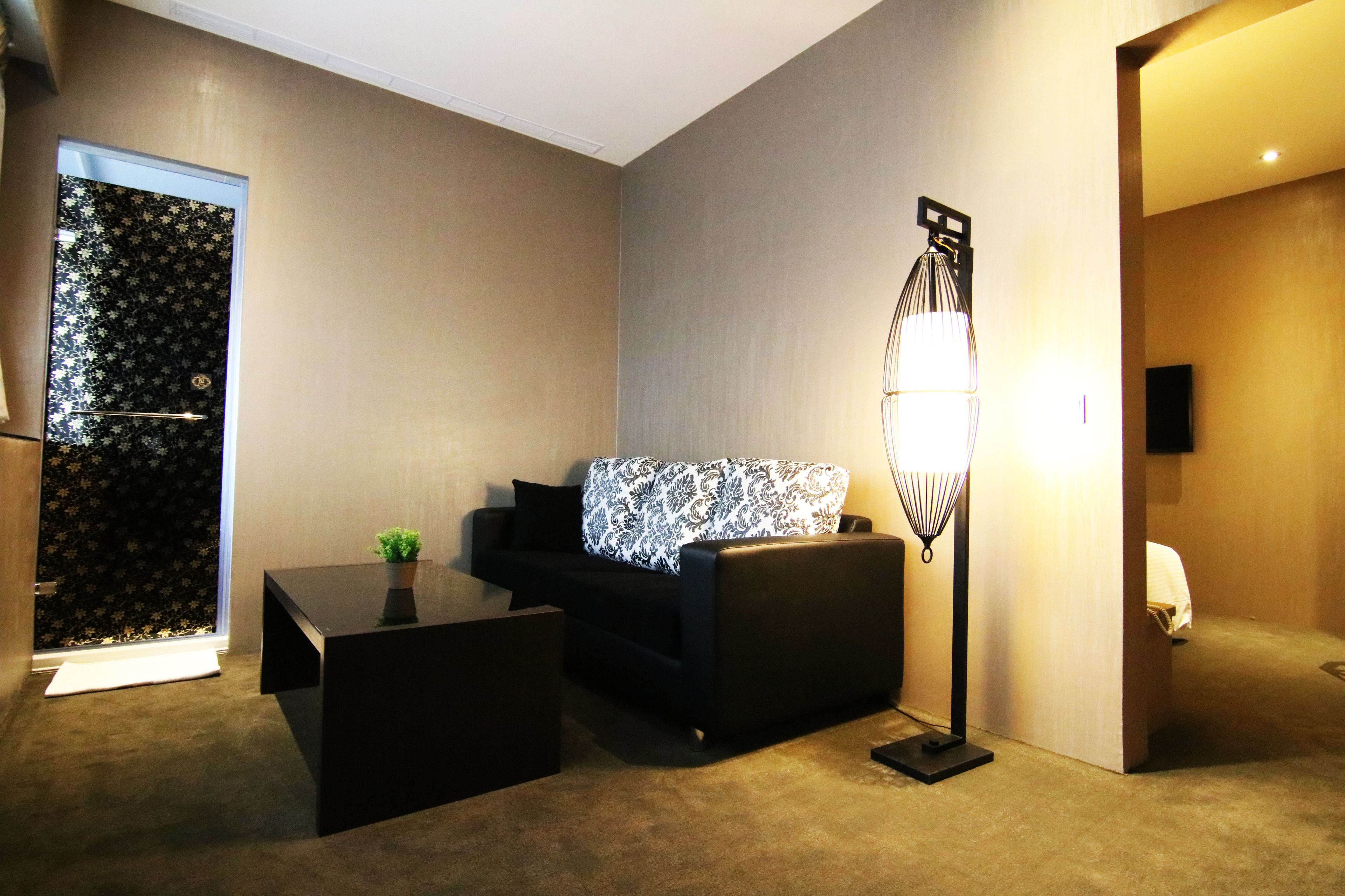 Deluxe Double Room, 1 Double Bed, Tower | Living area | LED TV