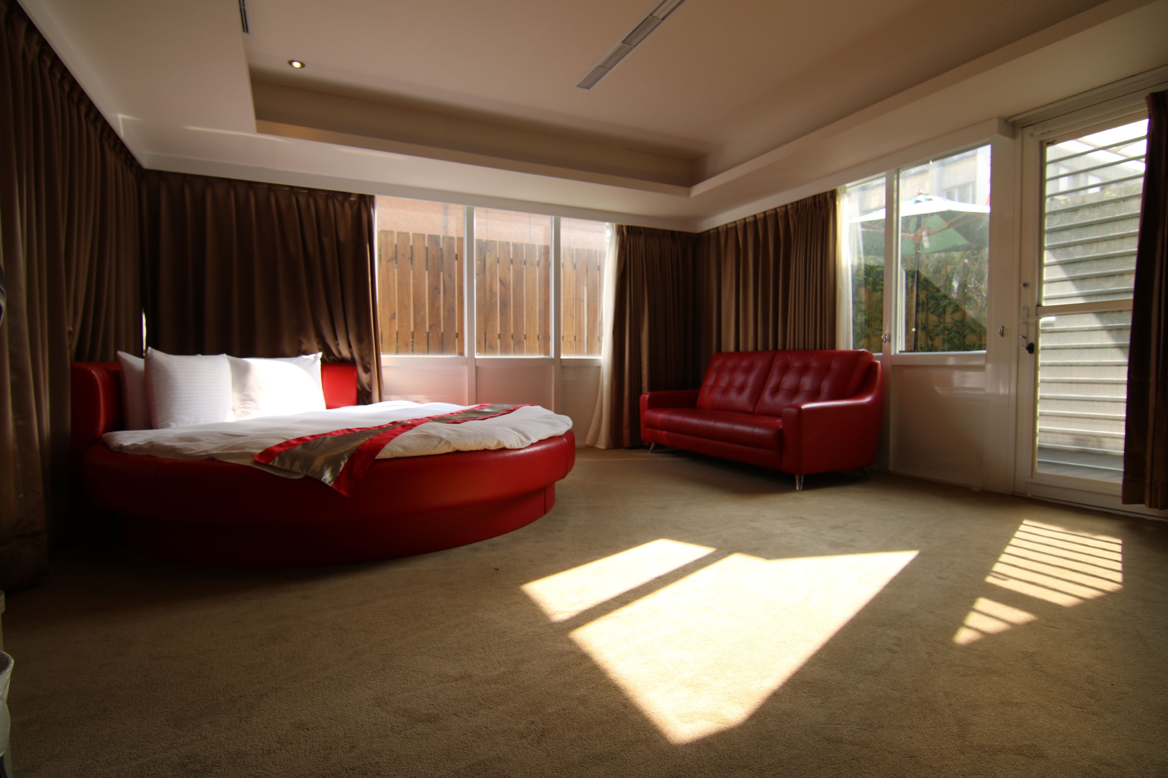 Deluxe tweepersoonskamer, 1 tweepersoonsbed, in toren | Een kluis op de kamer, een bureau, gratis wifi, beddengoed