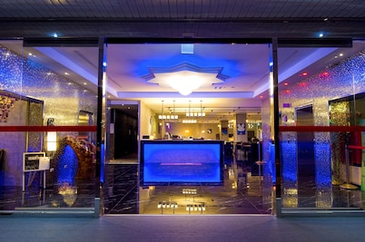 Moshamanla Hotel - Main Station