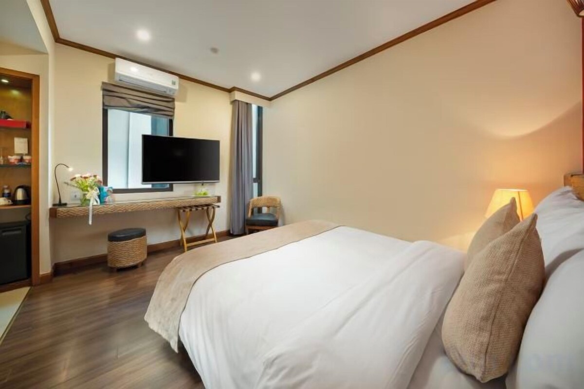 Hochwertige Bettwaren, Minibar, Zimmersafe, Schreibtisch