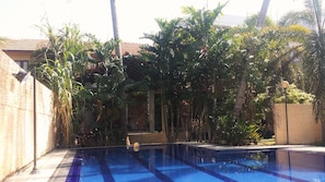 Utomhuspool