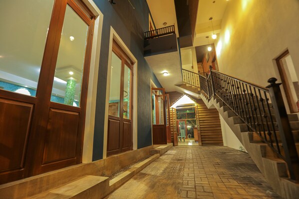 Vista frontal de la propiedad