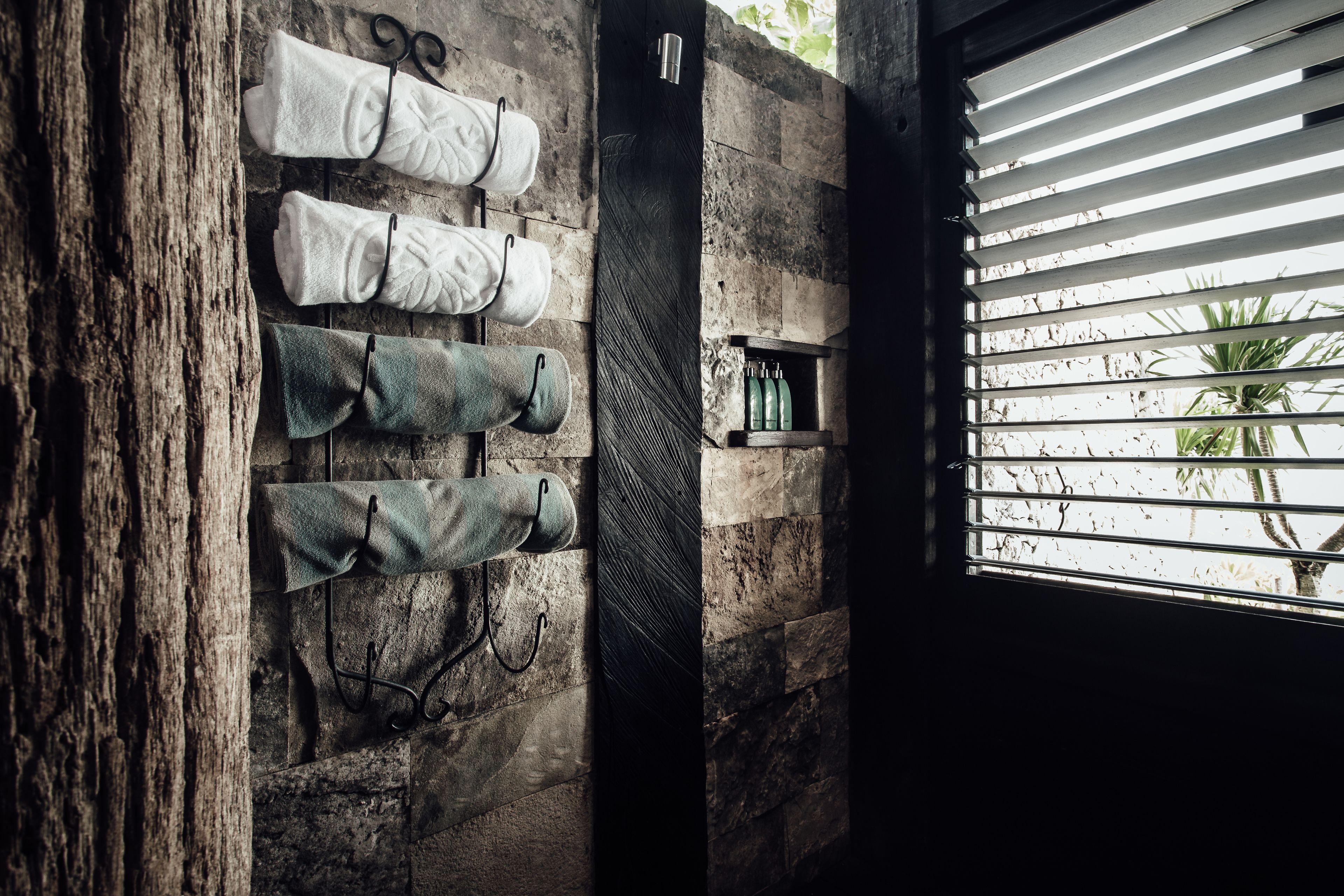 bajau 4 bedroom villa with private pool | bathroom | shower, hair dryer, towels