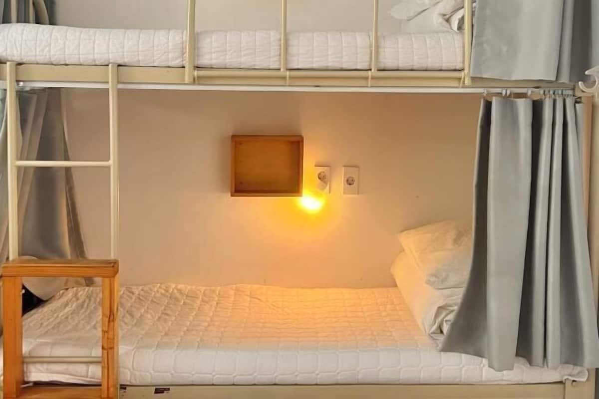 In-room safe, individually furnished, soundproofing, free WiFi