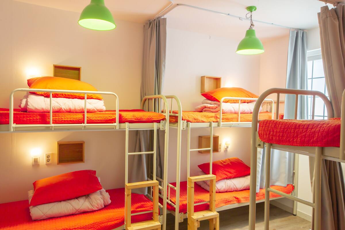 Shared Dormitory, Men only (6 Persons) | In-room safe, soundproofing, free WiFi, individually furnished
