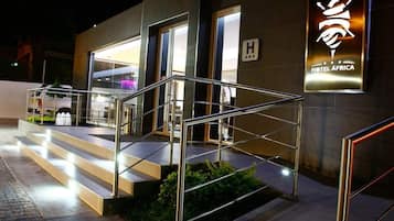 Twin Room | In-room business center