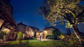 Façade de l’hébergement - soirée/nuit