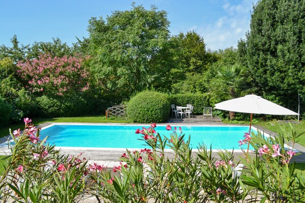 Seasonal outdoor pool