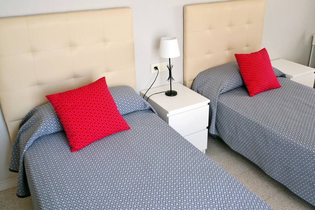 Penthouse Standar, 3 kamar tidur | 1 kamar tidur, brankas, tirai kedap cahaya, dan setrika/meja setrika
