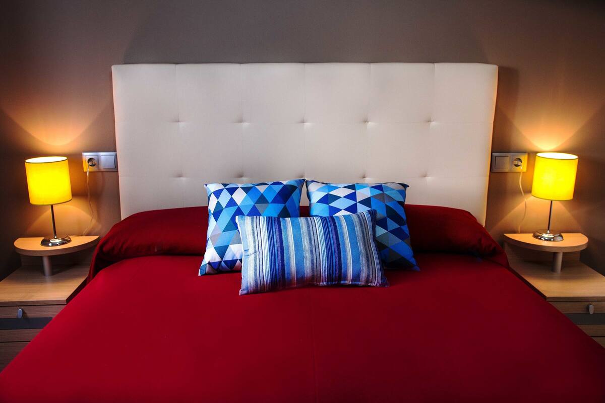 Apartemen Superior, 1 kamar tidur | 1 kamar tidur, brankas, tirai kedap cahaya, dan setrika/meja setrika