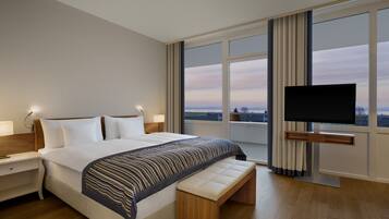 Superior-Doppelzimmer, Seeblick | Zimmersafe, Schreibtisch, laptopgeeigneter Arbeitsplatz