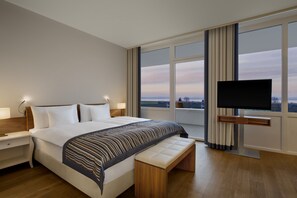 Superior Double Room, Lake View | In-room safe, desk, laptop workspace, blackout drapes - Oberwaid Hotel (St. Gallen)
