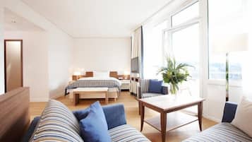 In-room safe, desk, laptop workspace, blackout drapes