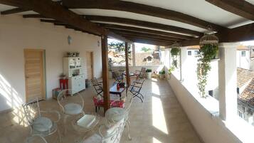 Terassi/patio