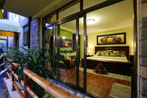 Suite, Garden View