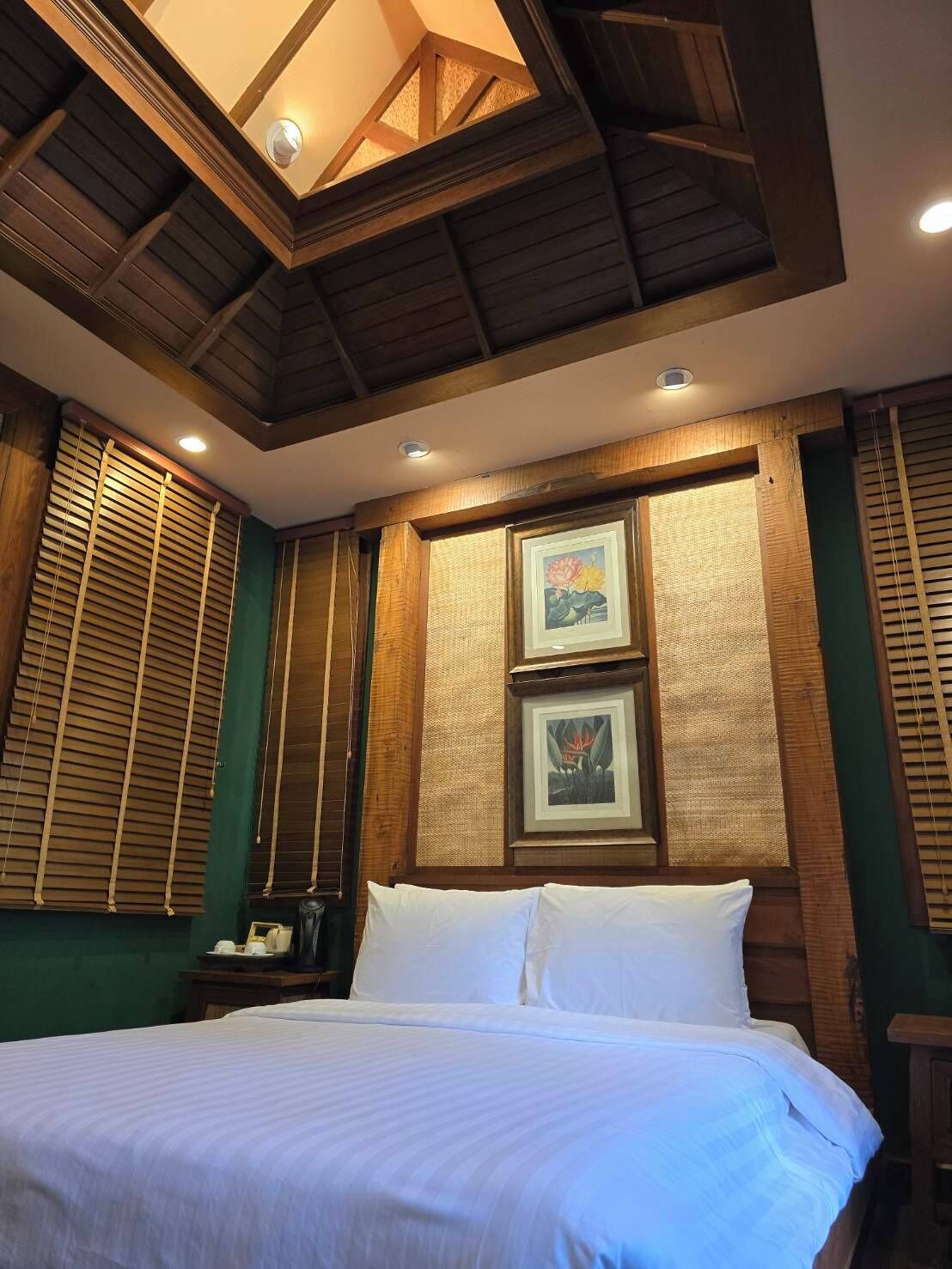 Bua One Bedroom Villa | Minibar (free items), in-room safe, WiFi (free), bed sheets