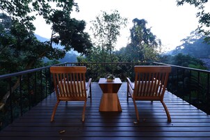 Kra Dang Nga 1 Bedroom Villa | Terrace/patio