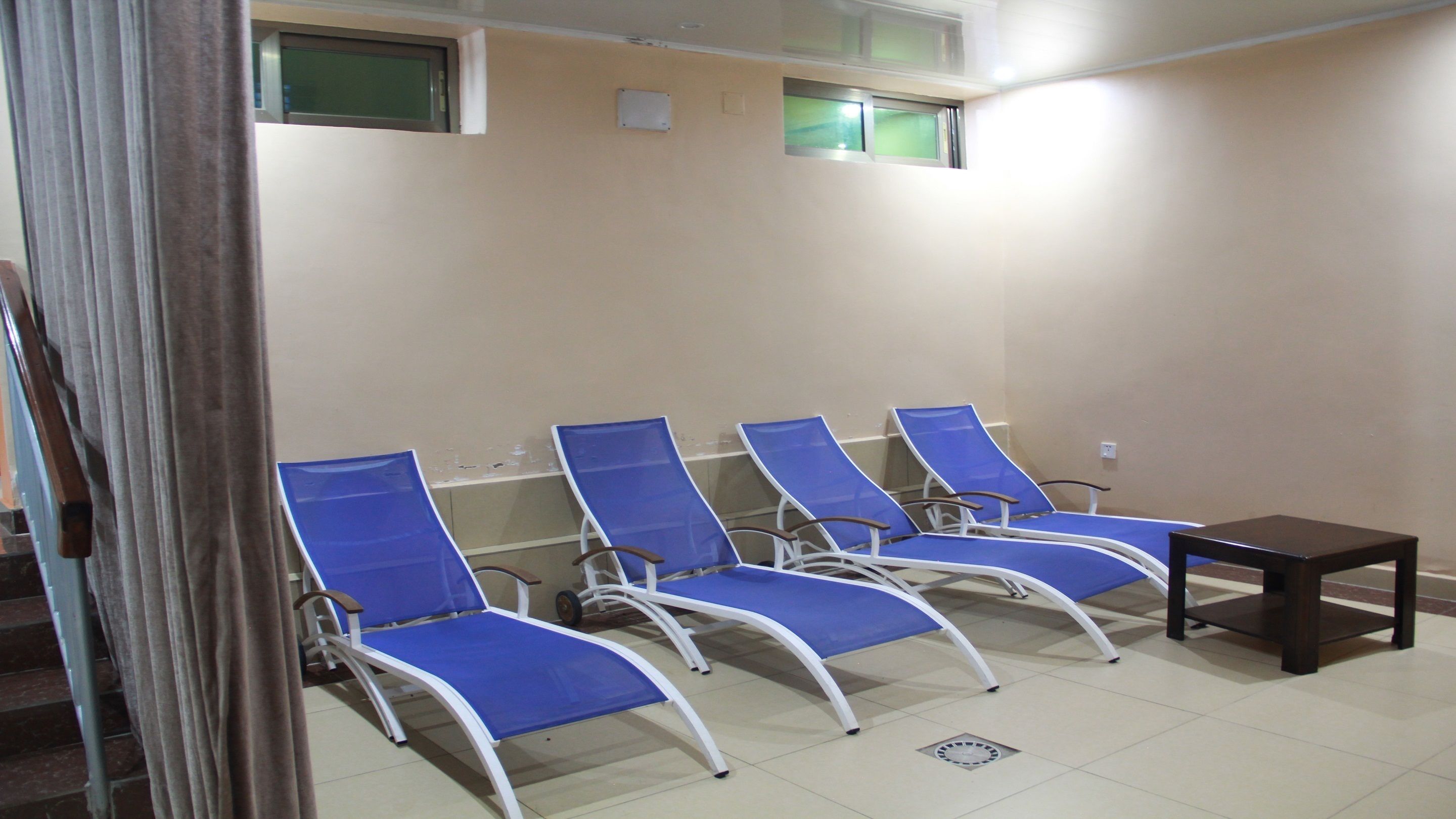 sauna, hot tub, steam room, body treatments, mud baths, hydrotherapy