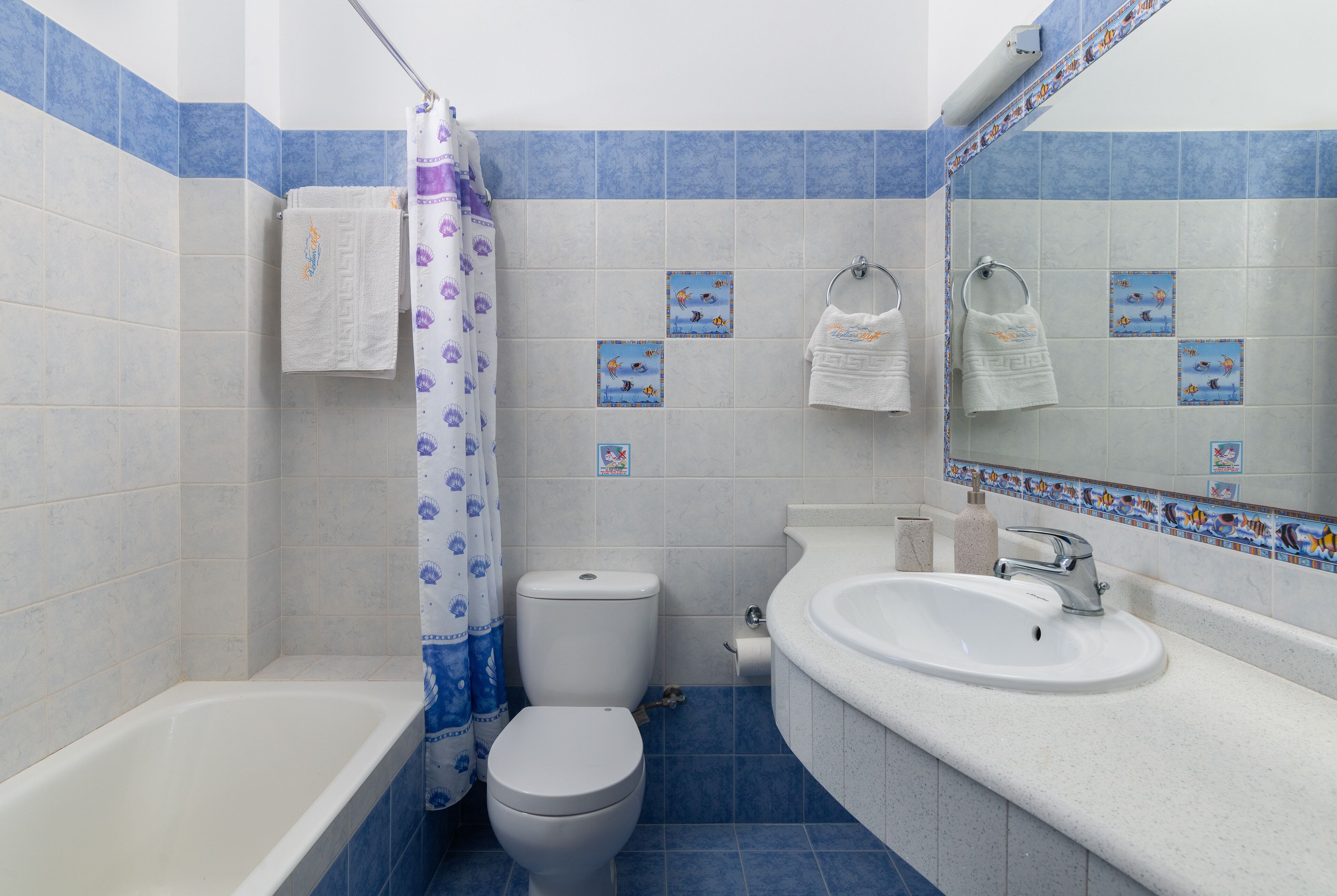 deep-soaking bathtub