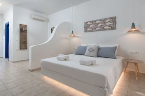 New renovated Superior with Panoramic Sea and Acropolis view (A/C Included) | Hypo-allergenic bedding, soundproofing, iron/ironing board