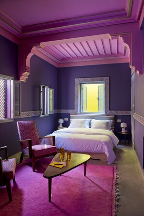 Deluxe Double Room | Egyptian cotton sheets, premium bedding, in-room safe - Riad Goloboy (Marrakech)