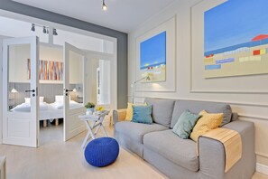 Deluxe Apartment, 2 Bedrooms, Balcony (living room, 6 adults ) | Living room | 40-inch flat-screen TV with cable channels, LCD TV