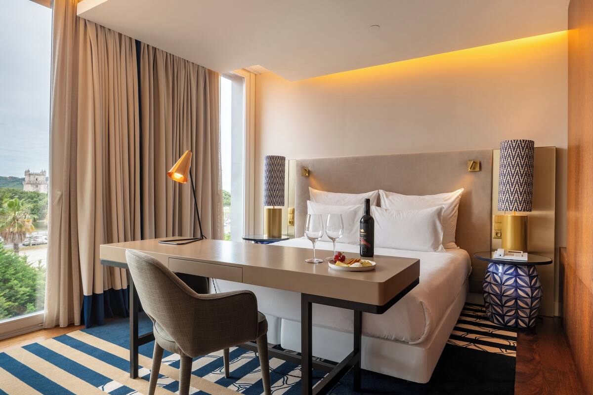 Premium bedding, minibar, in-room safe, desk