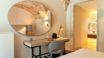 Premium bedding, minibar, in-room safe, desk