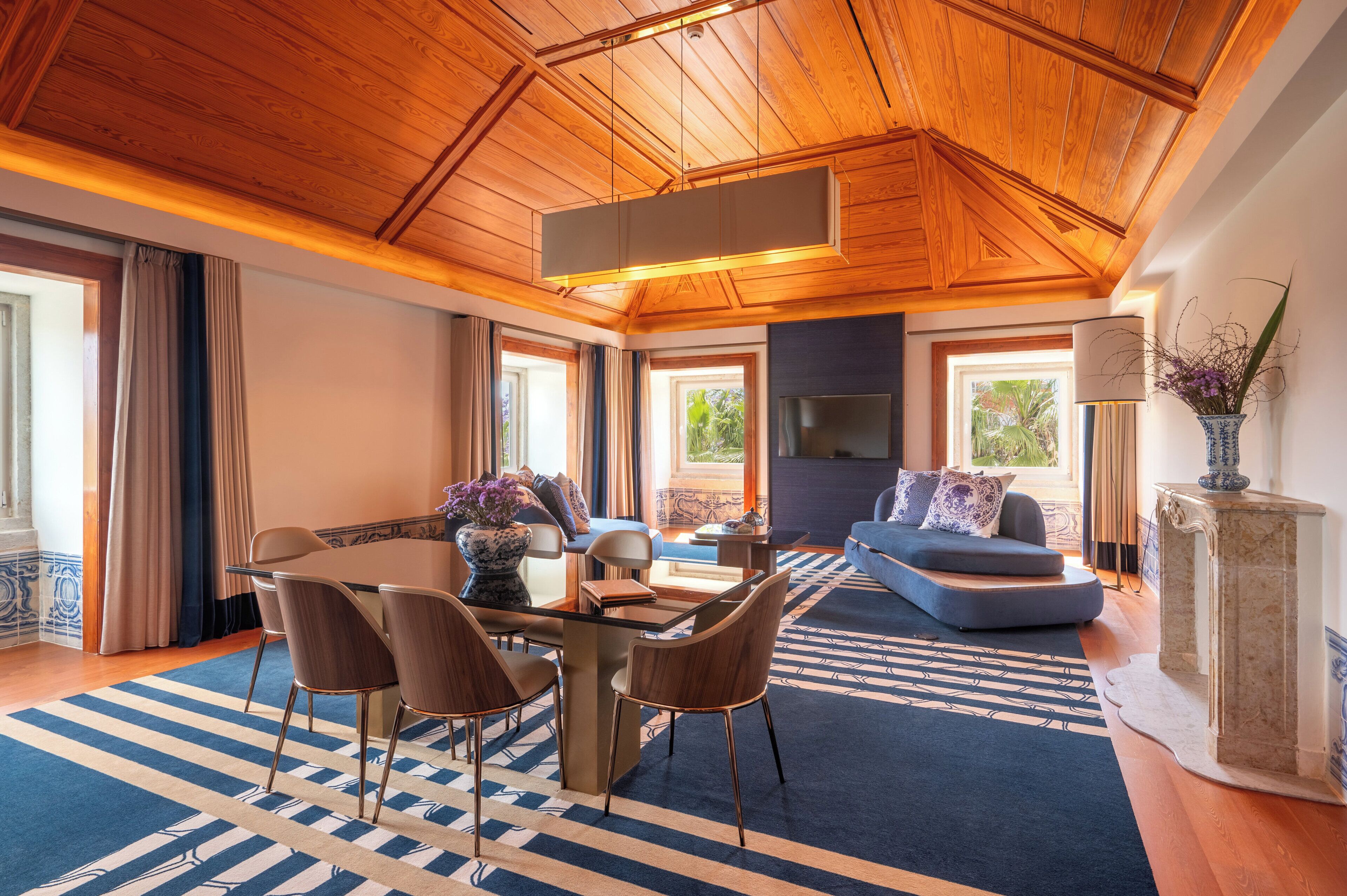 suite (governor) | 1 bedroom, premium bedding, minibar, in-room safe